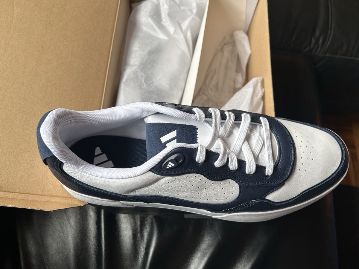 Adidas Herrenschuhe: Golfschuh – Neu und originalverpackt aus Andermatt von h_s_soulsurfer