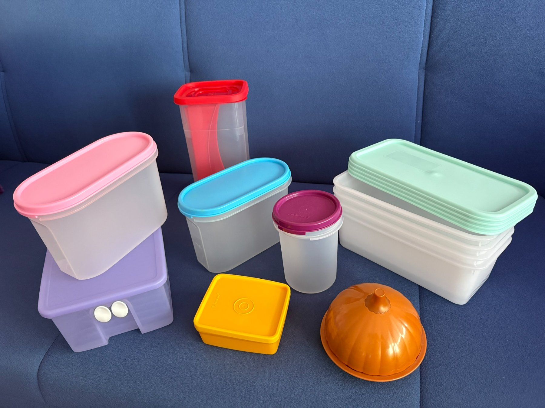 Tupperware Contenitori & Simili: Lots de récipients Tupperware et Non-Tupperware – Usato da Lausanne venduto da Driyden8