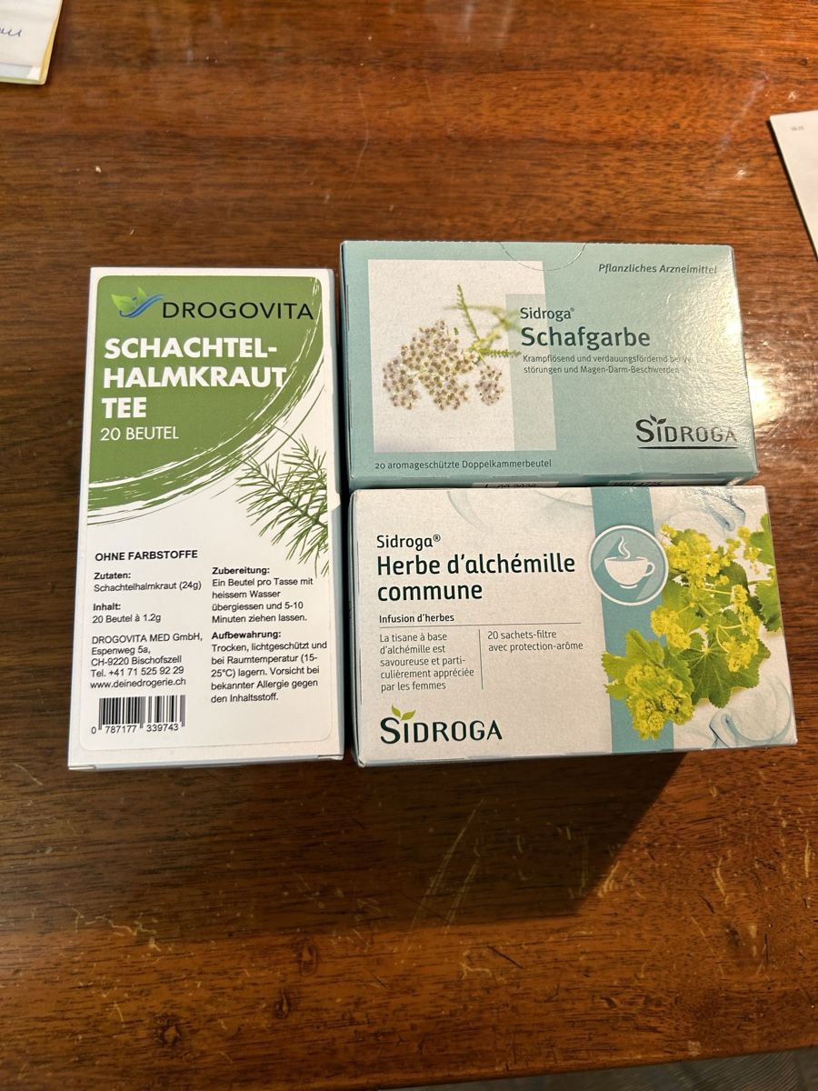Aliments & Spécialités: tees neu – Neuf avec emballage d'origine à Zürich par 11Zitronenfalter