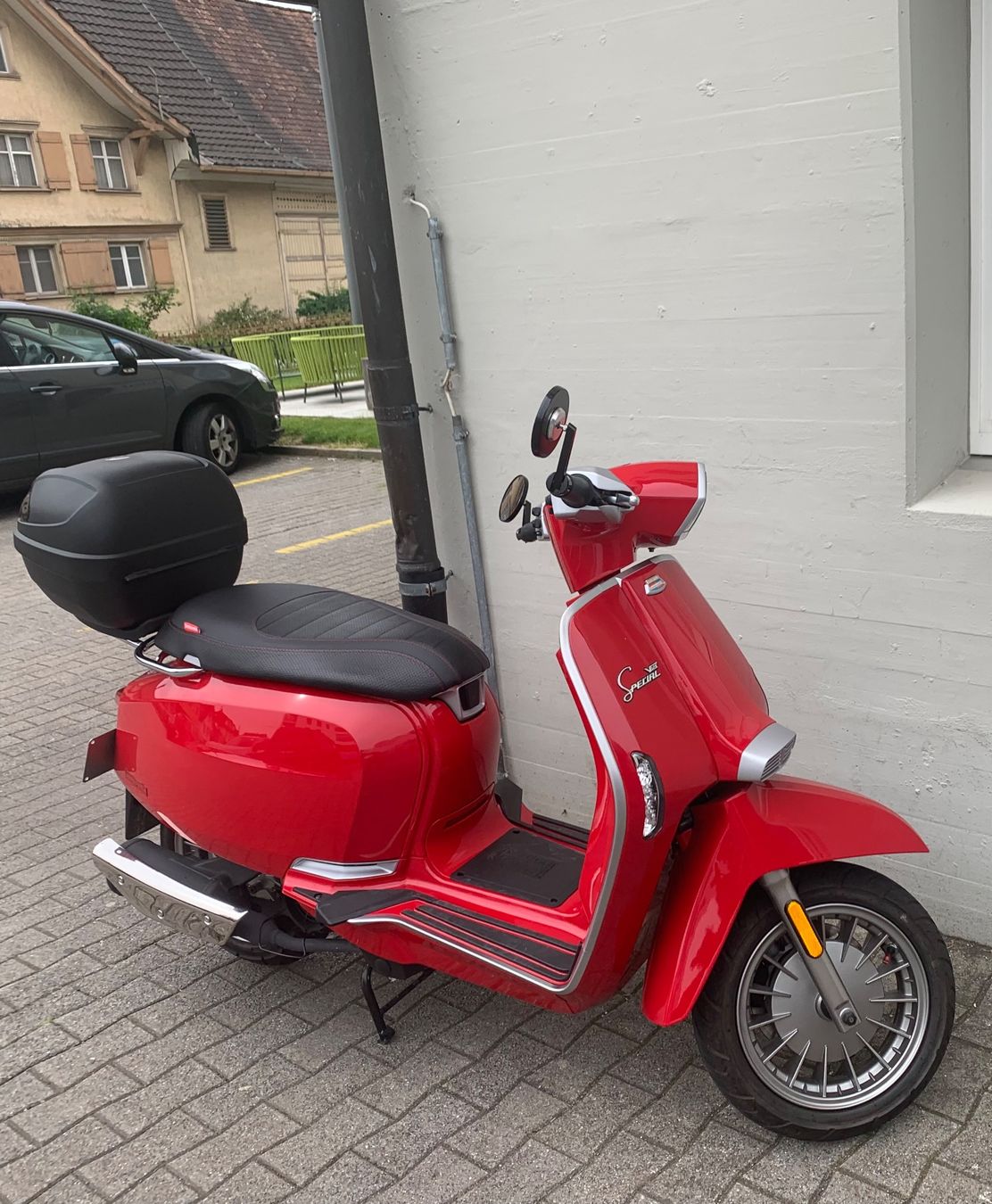 Scooters: LAMBRETTA V125 Special Flex (Roller) – D'occasion à Arbon par blueorange