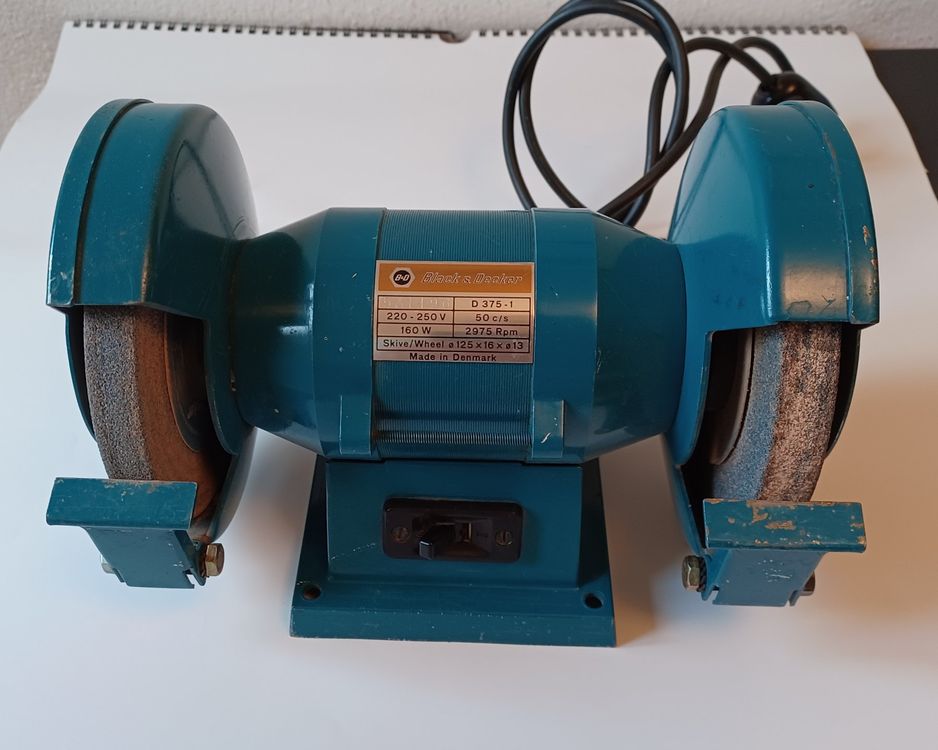 Black & Decker Schleifmaschine BEW230SBC-QS – 55 W, 11000 U/min, 110 Mm Schleiffläche, Inkl. Tragetasche