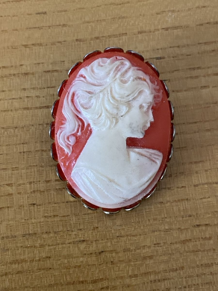 Spille & Fermagli: Wunderschöne Cameo Brosche oval ca. 4.3cm – Usato da Fribourg venduto da Mymikrakra01