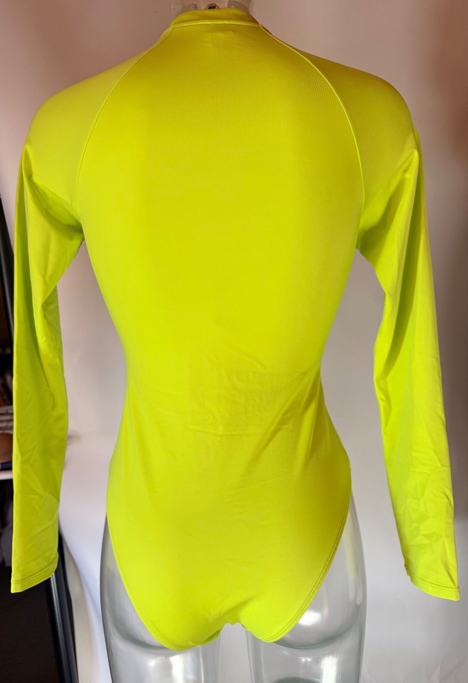 Triumph Costumi da bagno & Bikini: TRIUMPH, Badekleid Langarm SUMMER Mix & Match, Gr. S, Neonge – Nuovo e nell'imballaggio originale da Rudolfstetten venduto da gst_g7xl 3