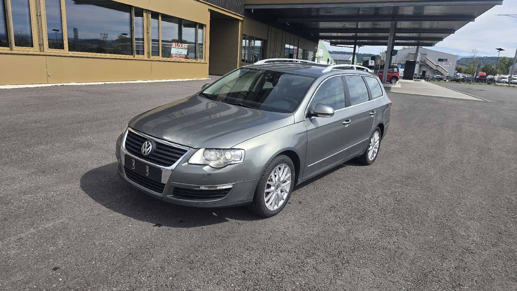 VW Automobili: Vw Passat Variant 3.2 V6 FSI 4Motion DSG – Usato da Corcelles-Payerne venduto da TomyBoat