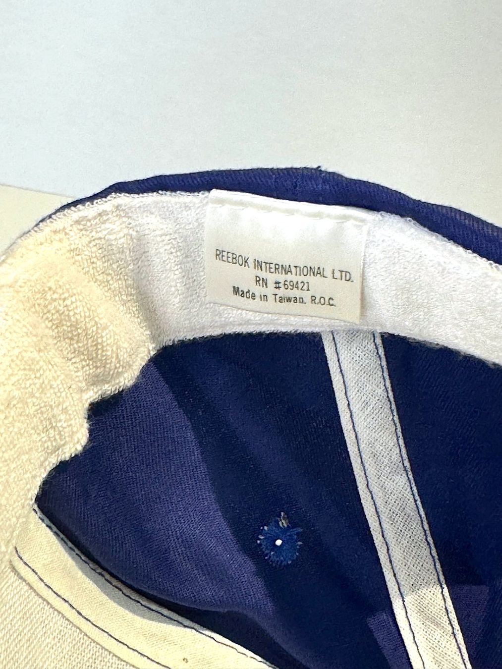 Reebok Copricapi, berretti & cappellini: VINTAGE 90s REEBOK "BIG LOGO" SNAPBACK CAP HAT – Nuovo (secondo la descrizione) da Cortaillod venduto da Stay_Alive_vtg_CAP 5