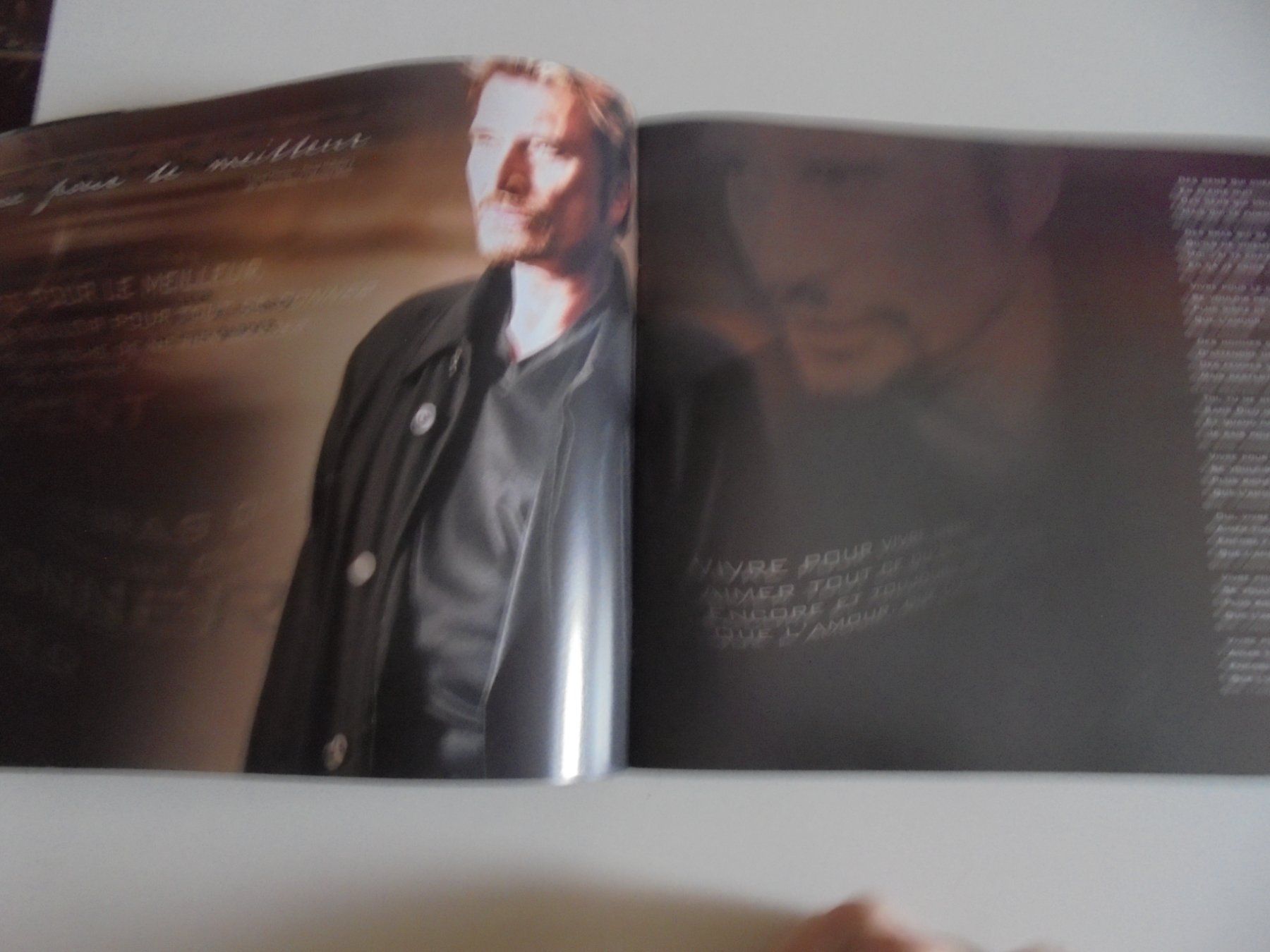 Riviste & Magazine: Programme 100% Johnny Hallyday tour 2000 – Usato da Eclépens venduto da Consuelo 6