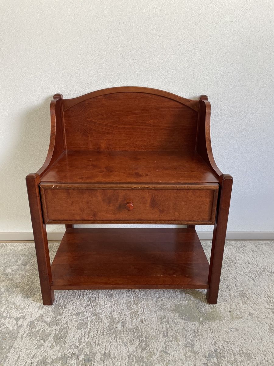 Comodini: Antiker Nachttisch mit Schublade, Vintage-Möbel – Usato da Oetwil am See venduto da mor_7bsf 1