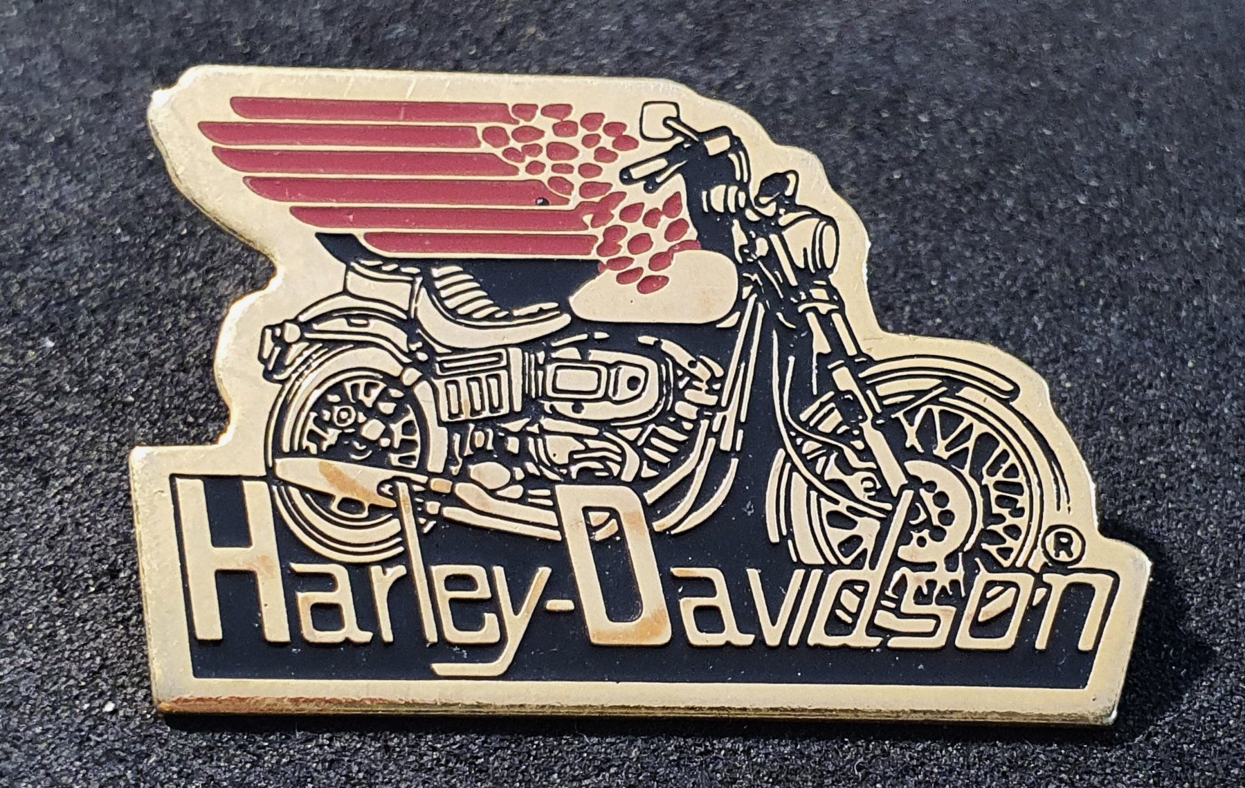 Harley-Davidson Placchette & Badge: I331B - Pin Harley Davidson CYCLES / Motorrad – Usato da Reinach BL venduto da Boston-Verkauf