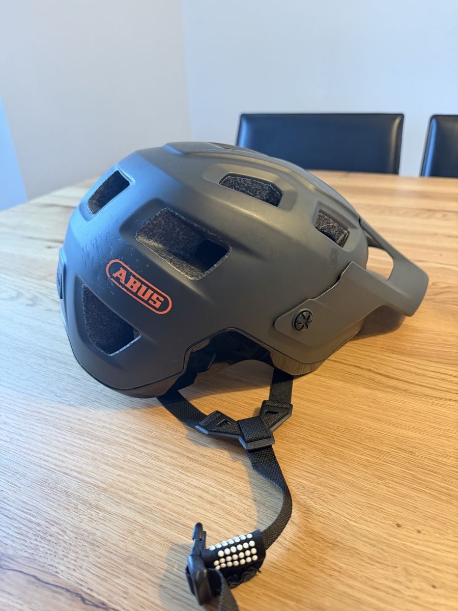 Abus Caschi: Abus Modrop 57-61 Helm Velohelm – Usato da Wohlen AG venduto da ale_yfy5