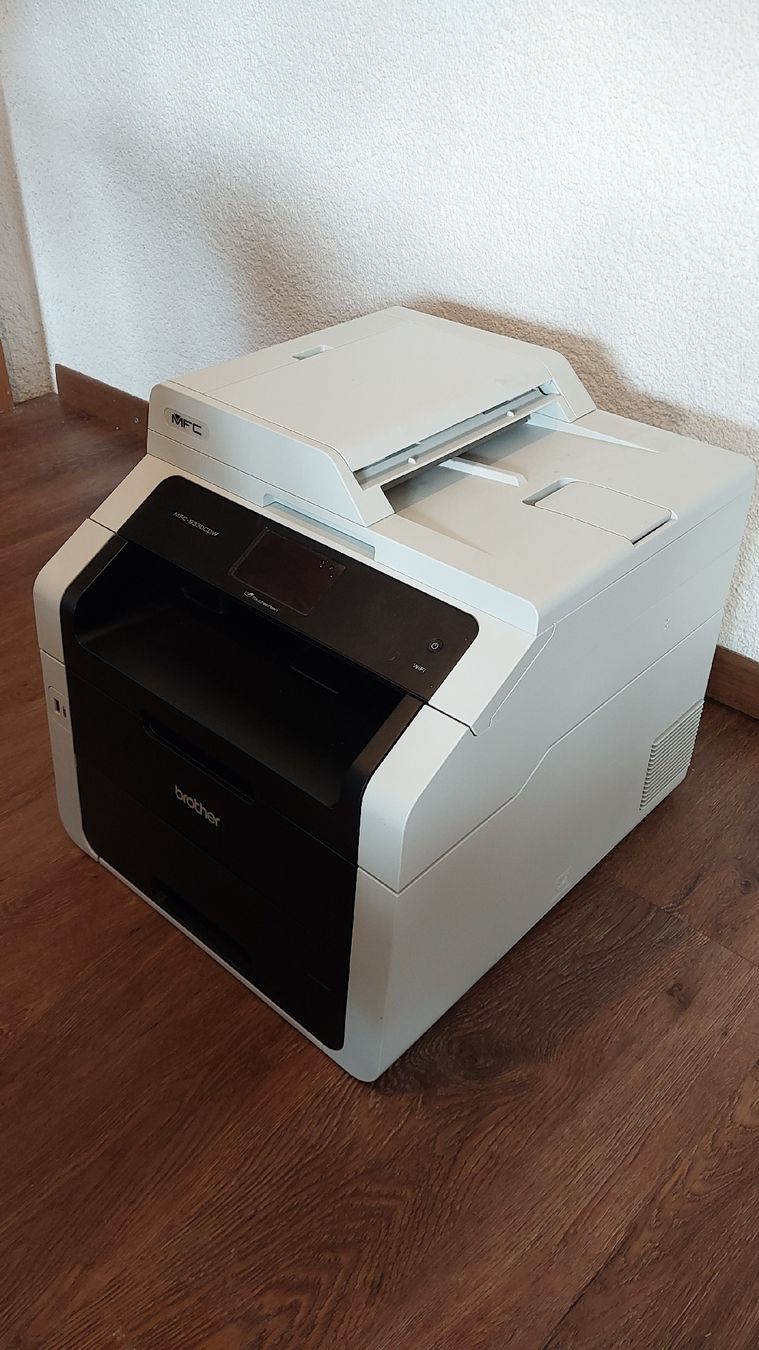 Brother Drucker: Multifunktionsdrucker Brother MFC-9330CDW – Gebraucht aus Bauma von molpli