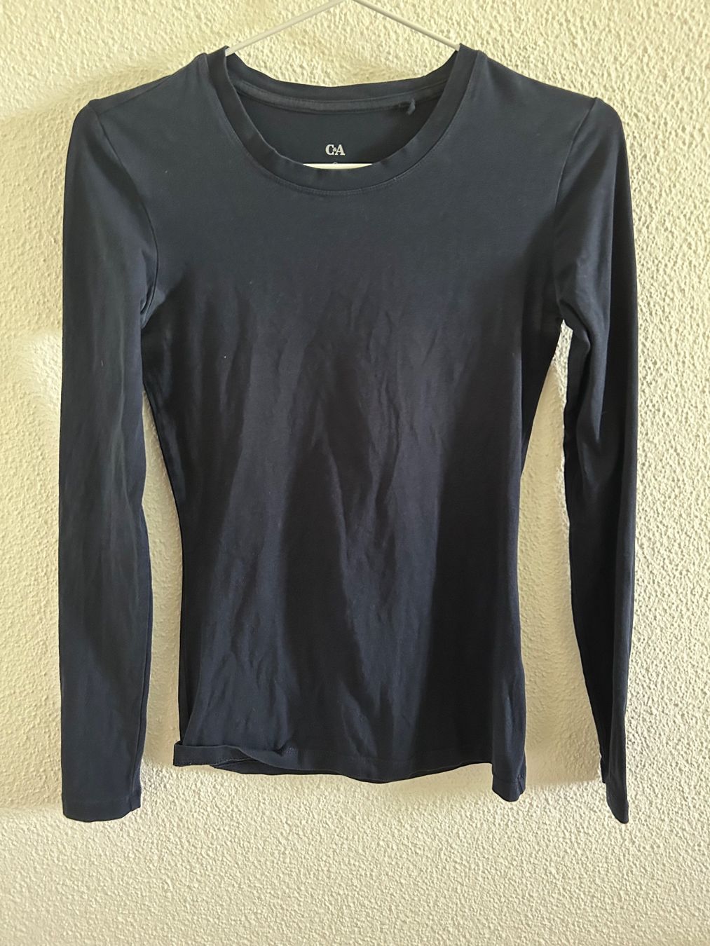 C&A T-shirt: C&A Shirt, XS, Langarm, Dunkelblau – Usato da Ebikon venduto da magdasophia