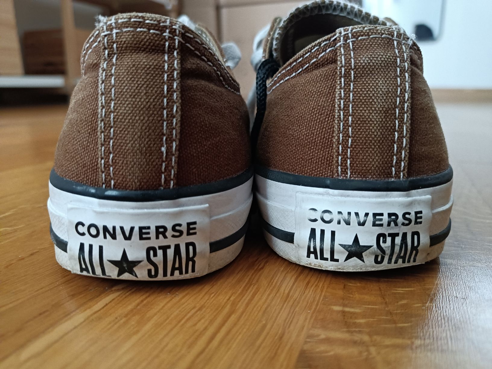 Converse Scarpe da uomo: Converse All Star marron, Taille 36,  bon etat – Usato da Fribourg venduto da Alisali 2
