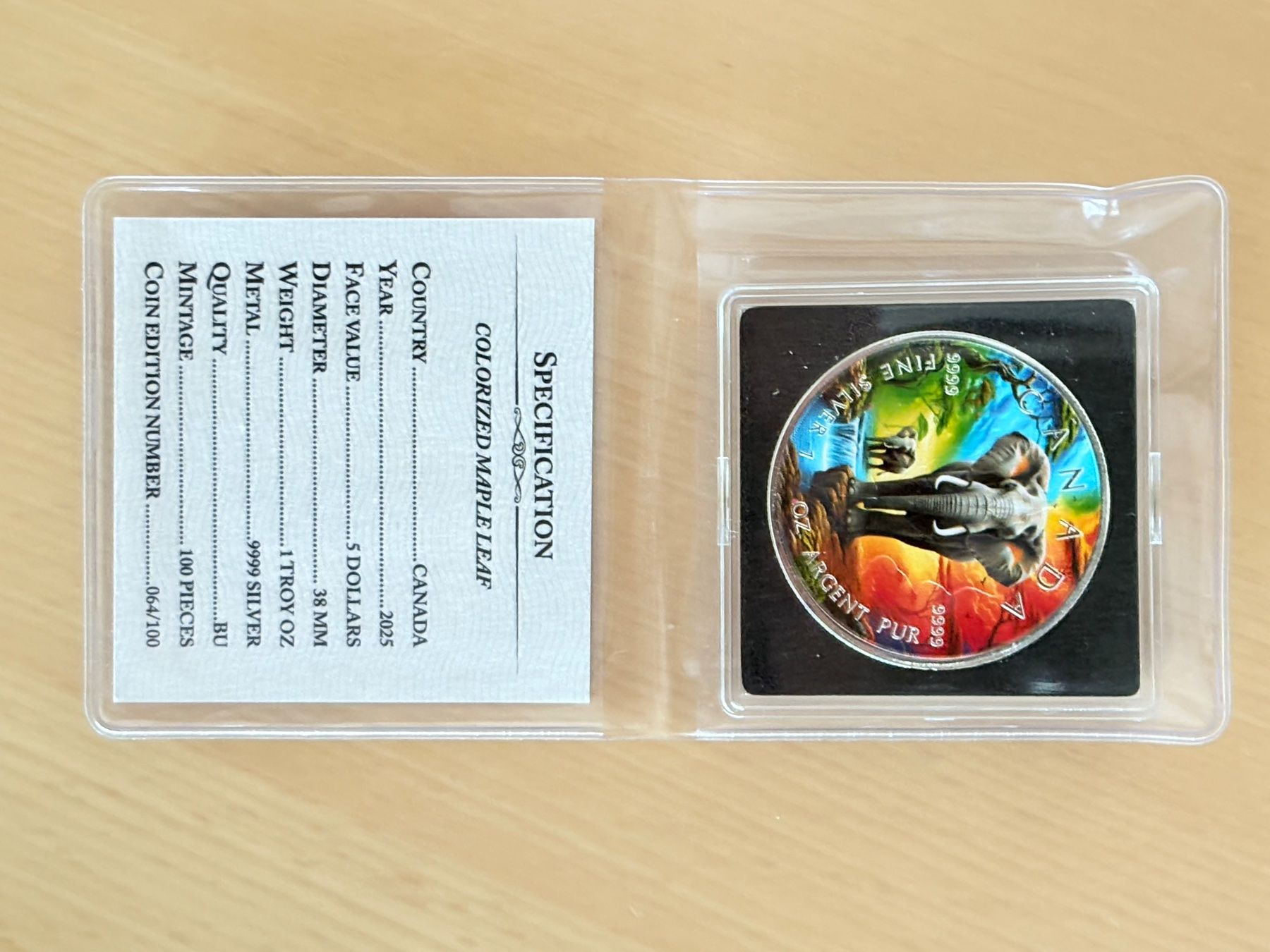 Tutti le monete: 1 OZ Kanada Silber "Elefant" 2025 Koloriert – Nuovo e nell'imballaggio originale da Weinfelden venduto da Potz-Millione 2