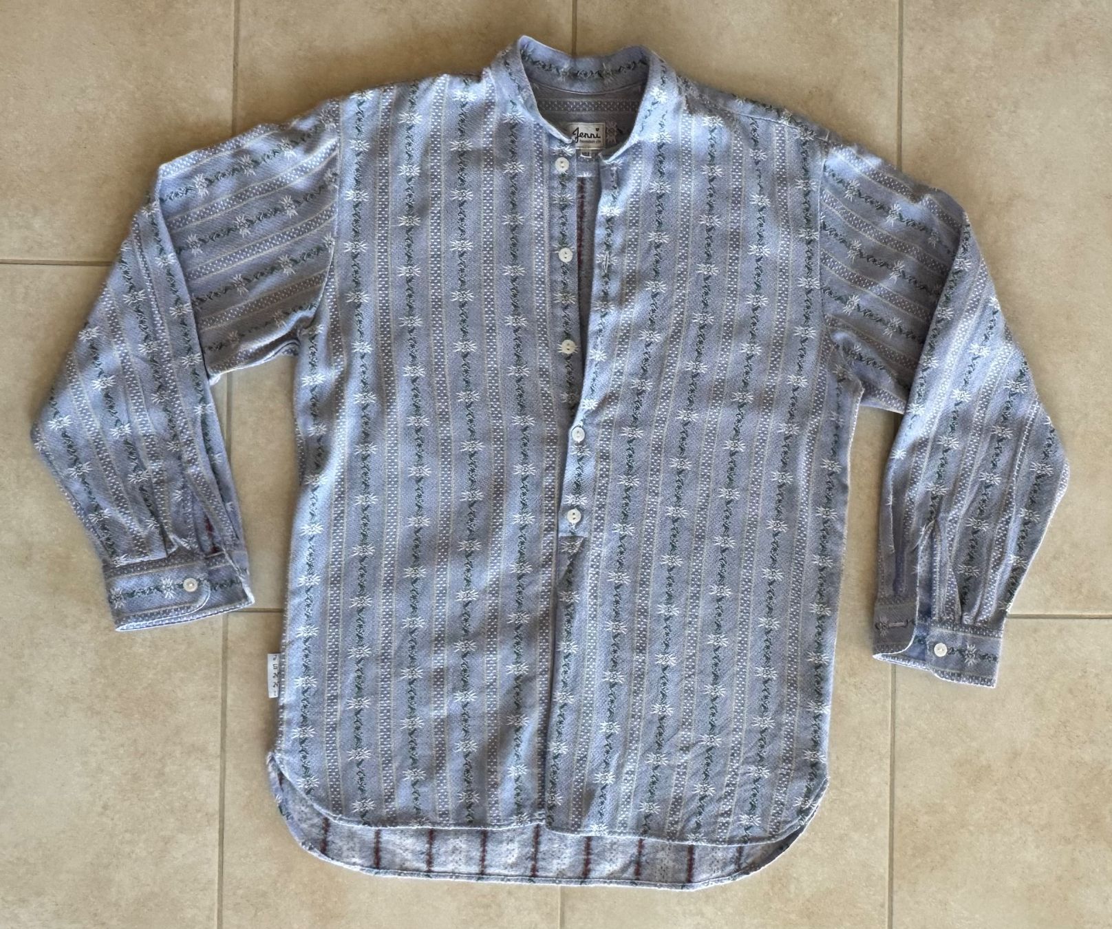 Camicie, T-shirt & Polo: Jenni Edelweisshemd, hellblau, Gr. 164 – Usato da Dittingen venduto da Paprika8