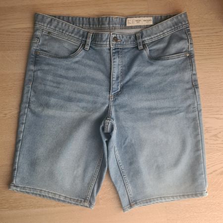  Herren Jeans kurz Gr. 54