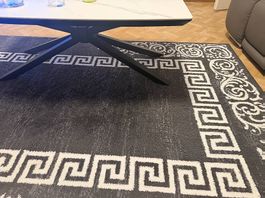 Joli tapis de salon à vendre 