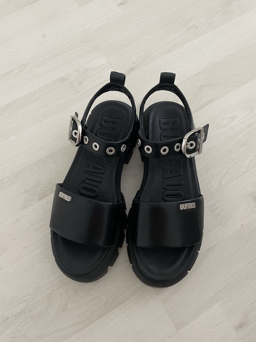 Buffalo Damenschuhe: Sandales Buffalo – Neu (gemäss Beschreibung) aus Hauterive NE von Liianna___ 1