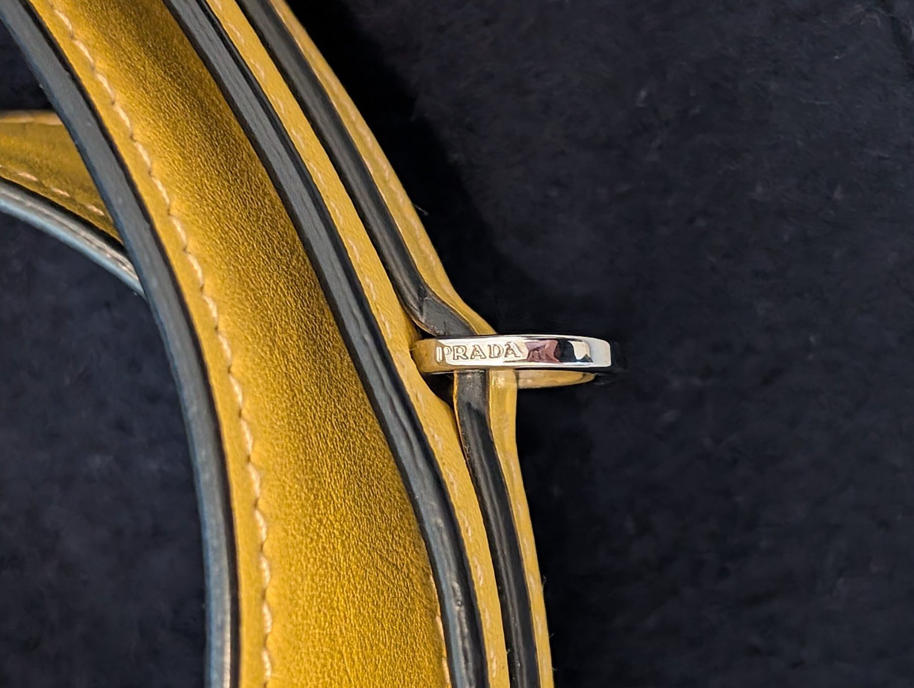 Borse da donna: PRADA Handtasche – Usato da Zürich venduto da Elena_N 4