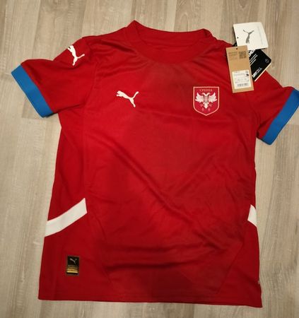 Puma Serbien Trikot Gr. 152 neu+ungetragen, statt Fr. 85.--