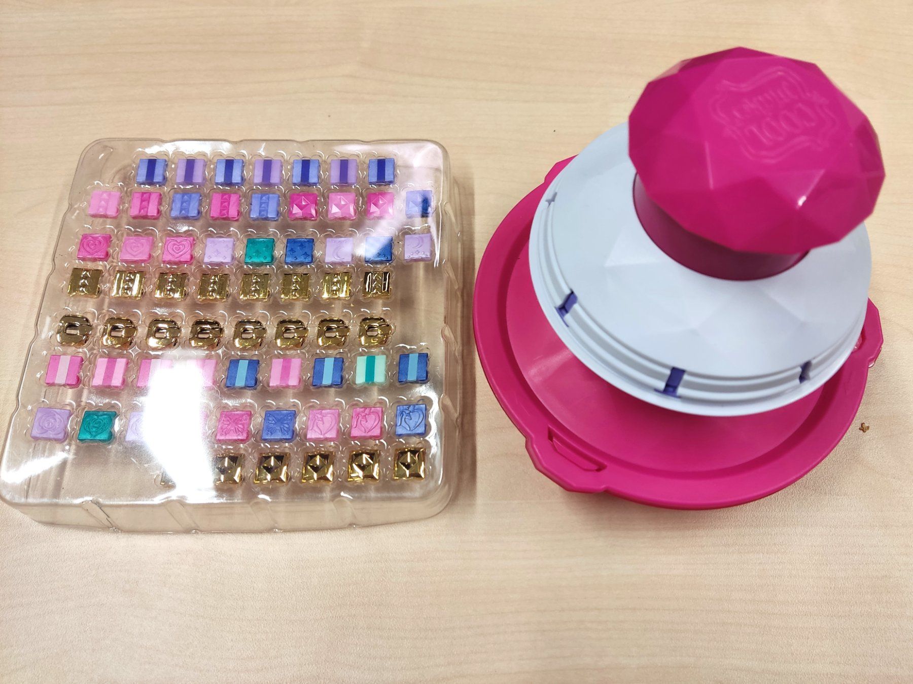 Kit bricolage: DIY Cool Maker PopStyle Armband Studios von Spin Master – Nuovo (secondo la descrizione) da Biel/Bienne venduto da AnikaNah 1