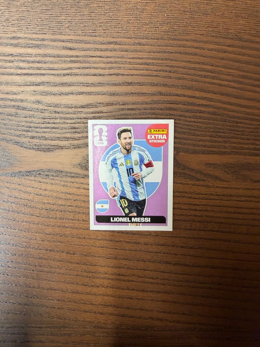Panini Carte collezionabili: Panini Extra Sticker - Lionel Messi - Pink / Base – Nuovo (secondo la descrizione) da Wolhusen venduto da AlpenVibe