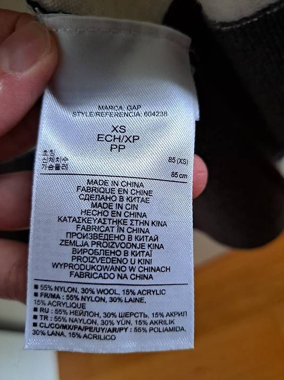 Giacche: Strickjacke GAP Grösse XS 34 inkl. Versand CH – Usato da Winterthur venduto da ste_jhr6 3