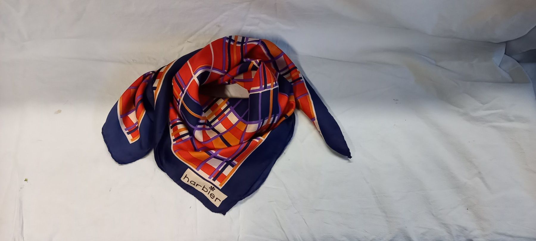 Foulard & Sciarpe: Foulard Harbier – Usato da Fey venduto da sverigi