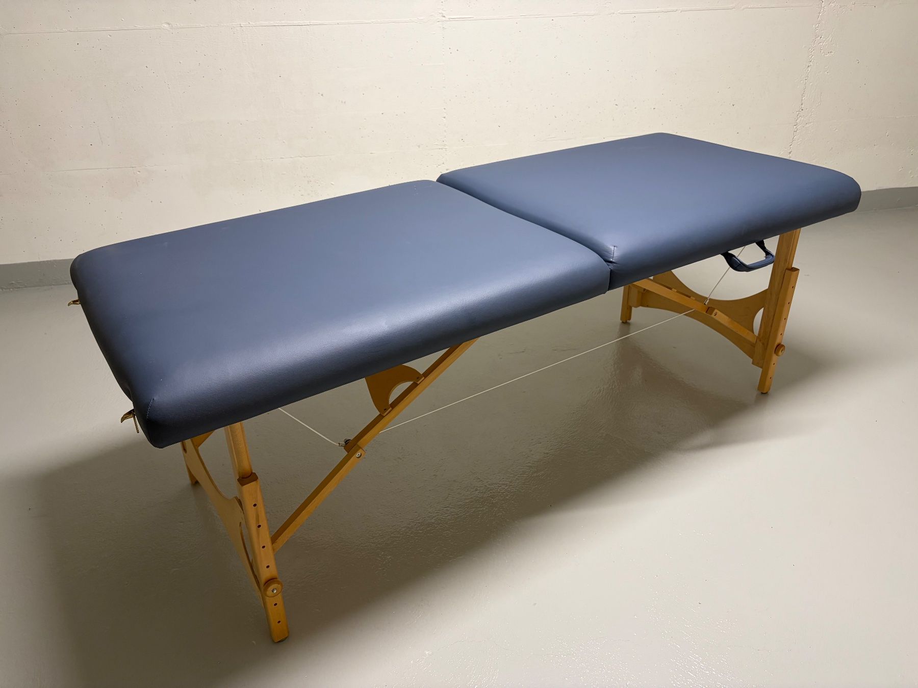 Sedie a sdraio: MASSAGELIEGE klappbar neuwertig – Usato da Wattwil venduto da jopara