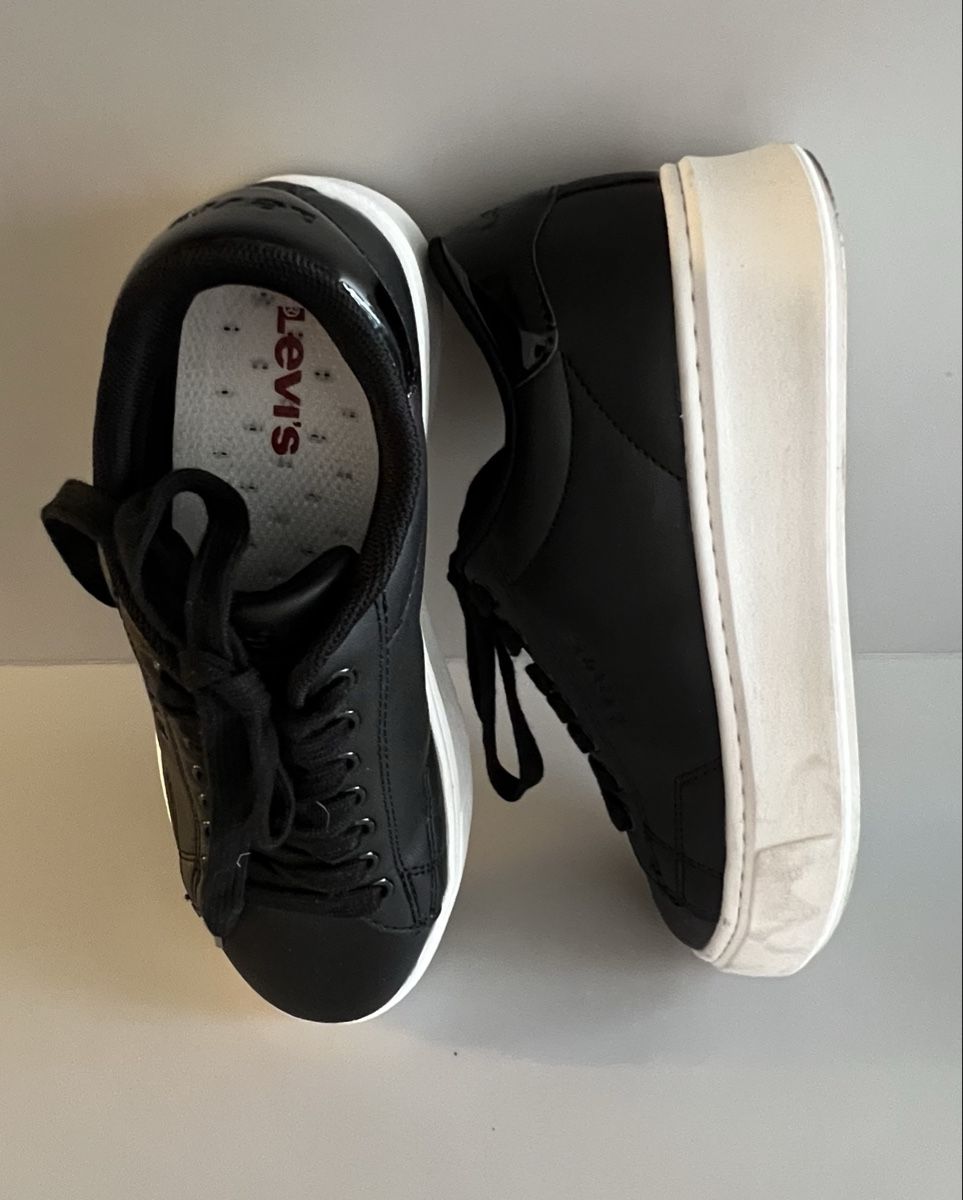 Chaussures hommes: Levi's Sneaker  Grösse 36 – D'occasion à chur par Ika11 3