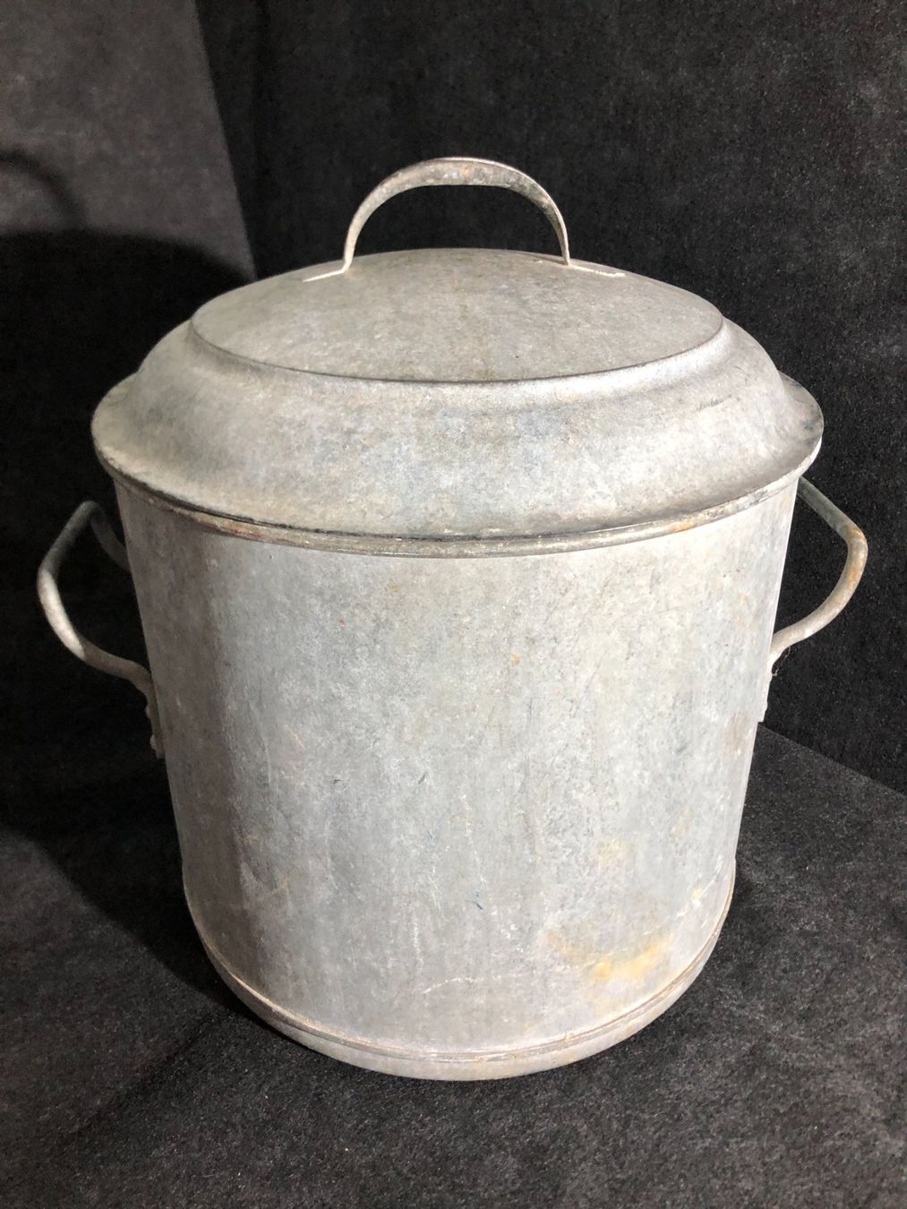 Pasti del neonato: Stérilisateur à bocaux. 36L – Usato da Saignelégier venduto da Dubois_Vintage