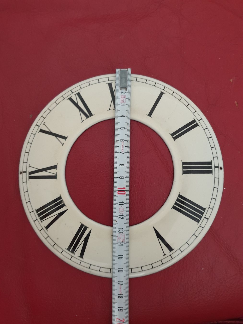 Insegne: emailschild wanduhr – Usato da Viganello venduto da Priska.c 2
