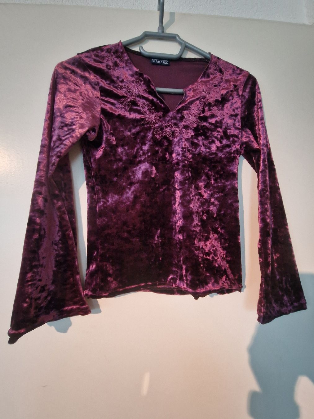 Camicette, T-shirt & Top: Bluse 152 k2 – Usato da Dietlikon venduto da gunner242