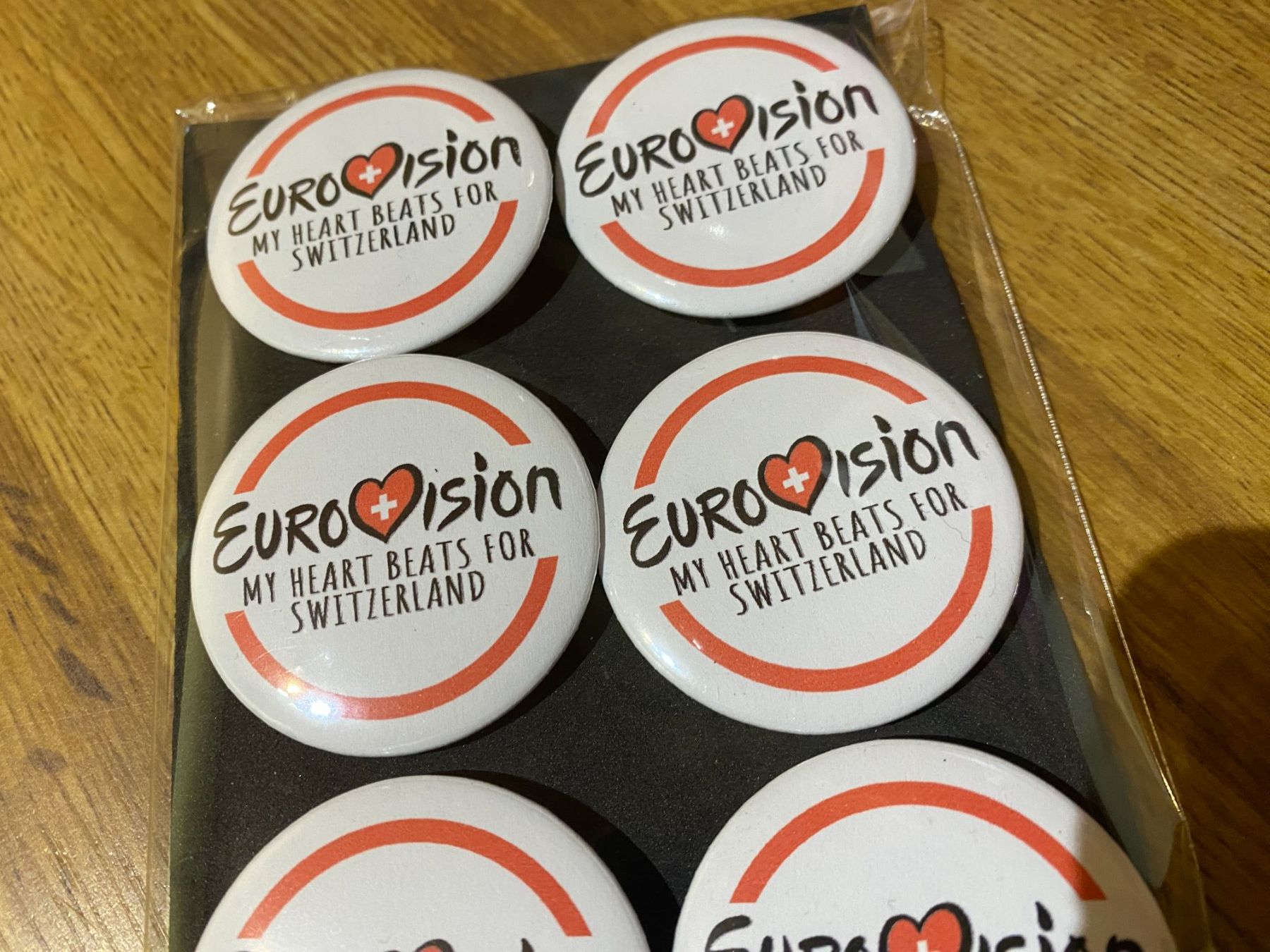 Placchette & Badge: Eurovision Ansteck Badges! – Nuovo e nell'imballaggio originale da Basel venduto da VinylLover68 3