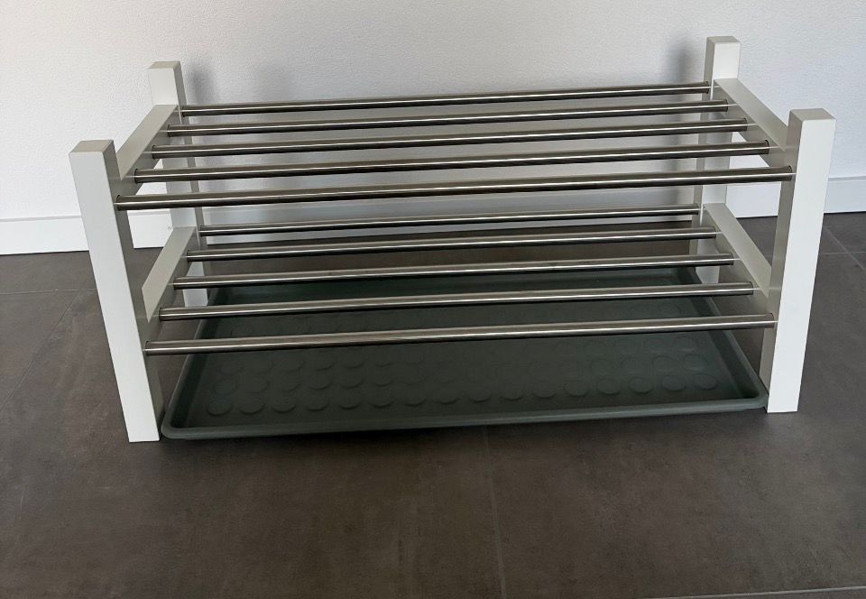 Scaffali: Etagère à chaussures – Usato da Cheseaux-Lausanne venduto da lna_w8xk