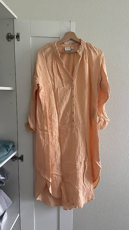 Vila Vestiti: Kleid aus Tetra-Stoff – Usato da Rothenthurm venduto da Lynn_DM