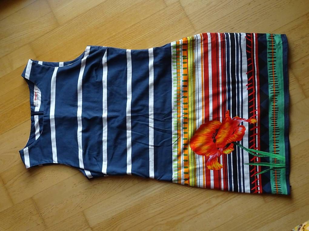 Desigual Robes: Desigual Kleid – D'occasion à Niederbipp par PiaZ01