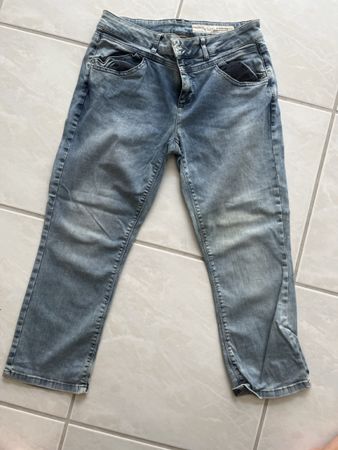 Street one Capri Jeans Grösse 29 