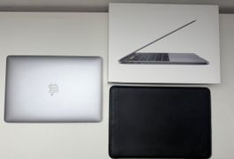 Apple MacBook 2019 Pro 13.3 Inch 256GB 8GB RAM Touchbar