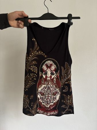Schwarzes Top Grösse M