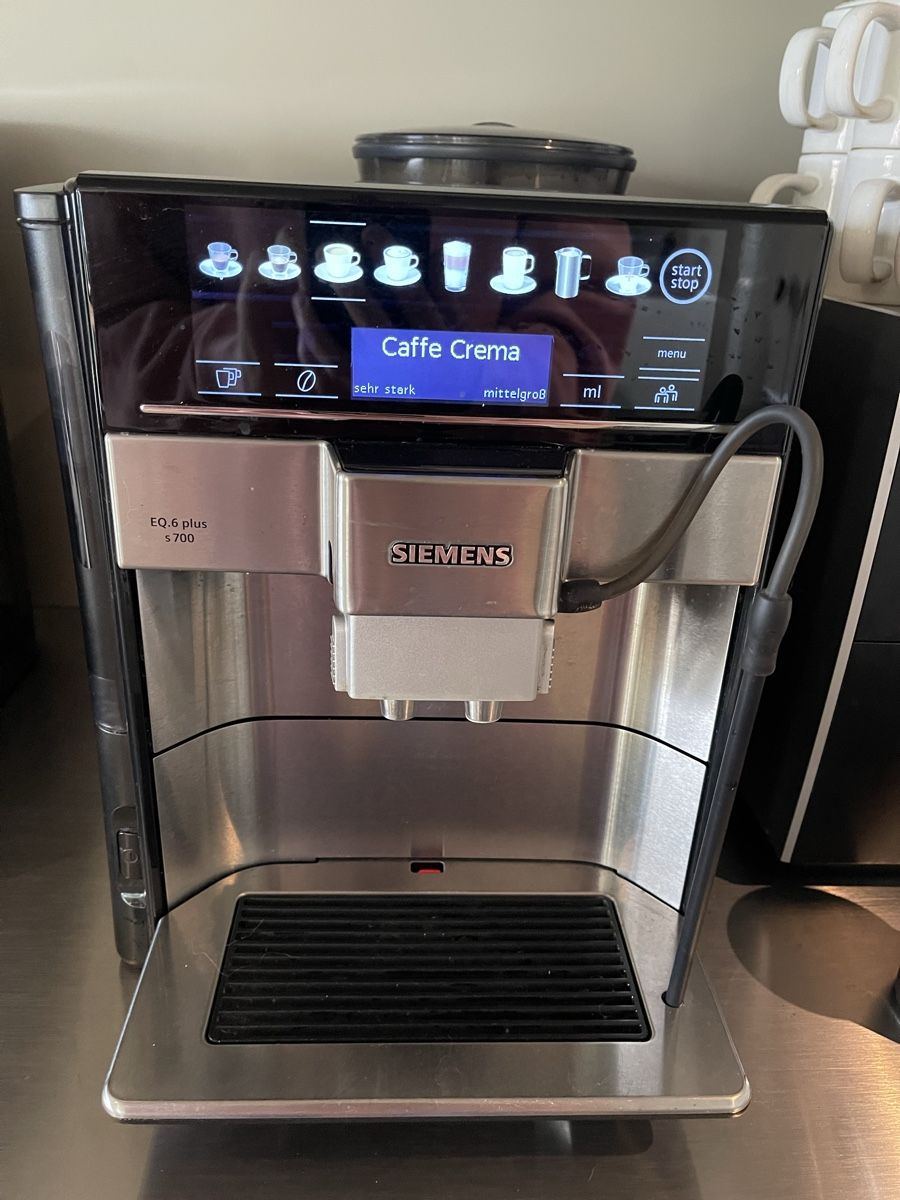 Siemens Macchine per caffè & Macchine per espresso: Siemens Kaffeevollautomat – Usato da Busswil BE venduto da Yori16 1