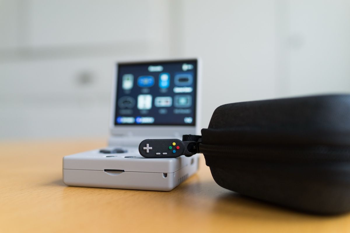 Console: Miyoo Mini Flip grau - Komplettpaket – Nuovo (secondo la descrizione) da Dielsdorf venduto da RetroMeister 3