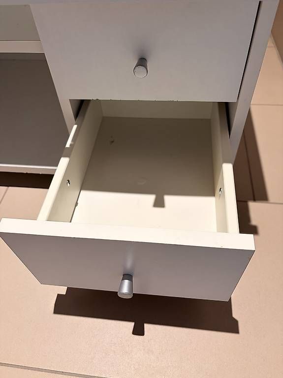 Badezimmermöbel: Badezimmer-Unterschrank weiss – Gebraucht aus Felsberg von jon_n9ym 2