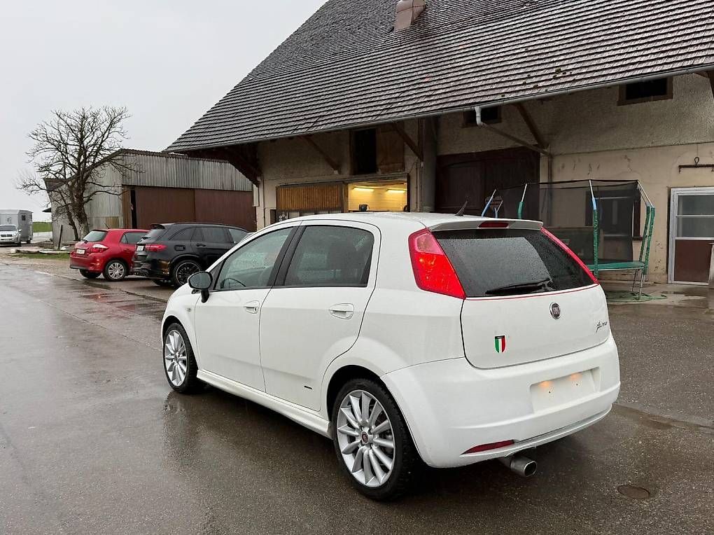 Automobili: Fiat Grande Punto – Usato da Schaffhausen venduto da ste_my8z 1
