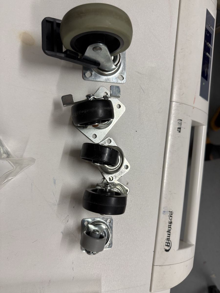 Altro per stoccaggio & trasporto: Räder Lenkrollen Set Metall Neu – Usato da Mönchaltorf venduto da xhedea_15 6