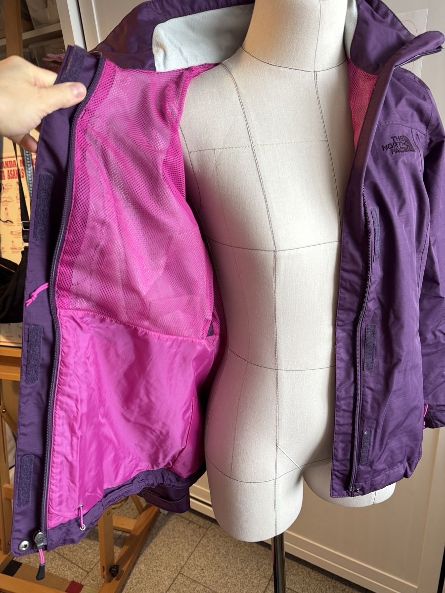 North Face Giacche: The North Face Damen Jacke Grösse S – Usato da Evilard venduto da Mikhaylova 4
