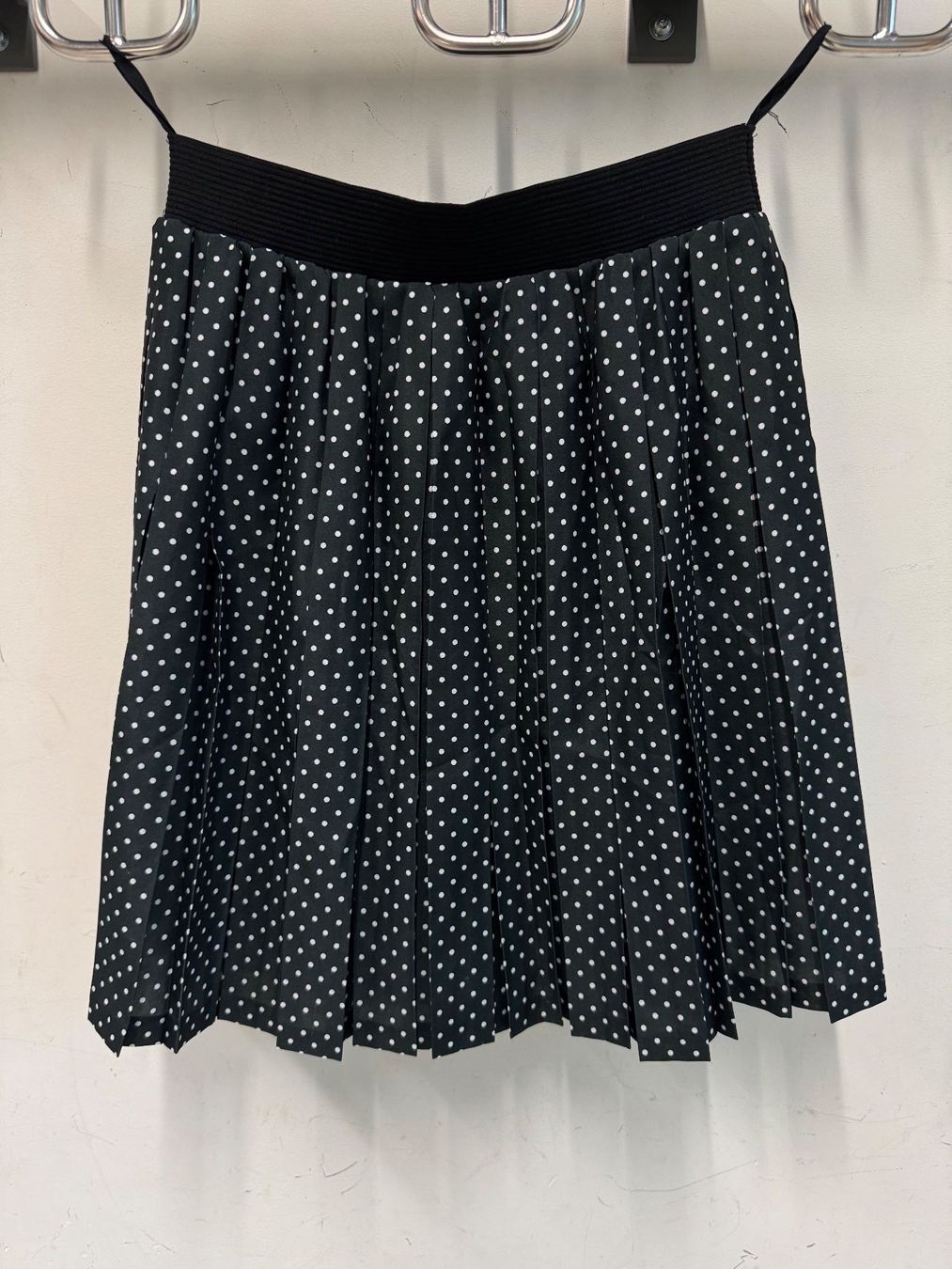 Vestiti & Gonne: Jupe à pois noire – Nuovo (secondo la descrizione) da Montreux venduto da Izapechee