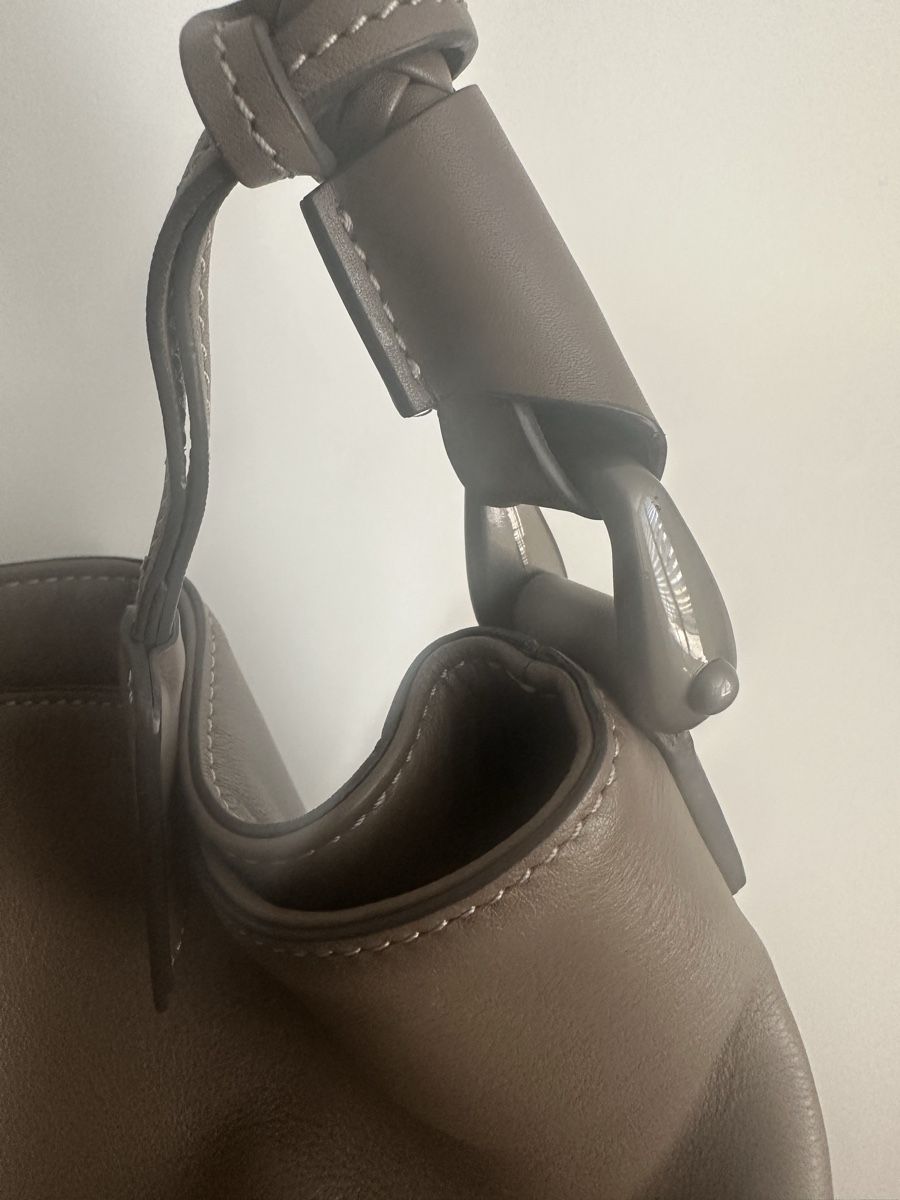 Van Astyn Taschen für Damen: Van Astyn - buttery soft leather hobo bag - large  – Neu (gemäss Beschreibung) aus Langnau am Albis von bar_ml6k 1