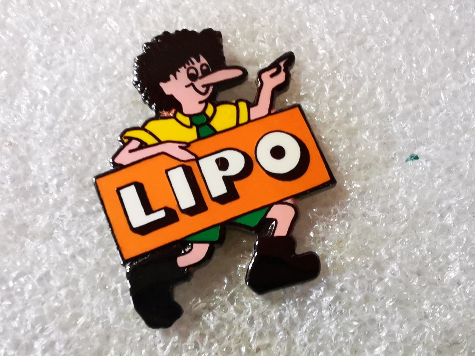 Placchette & Badge: Ansteckpin 96: Lipo – Usato da Oppligen venduto da Pin-Fall-Shop