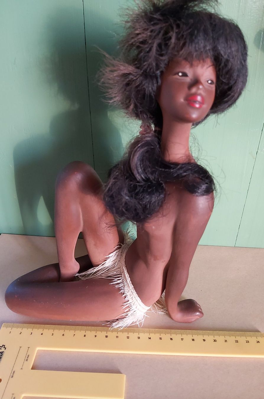 Sculture & Statue: Vintage Skulptur, evtl. Cortendorf, sitzende Exotin – Usato da Winterthur venduto da Goldpipau 8