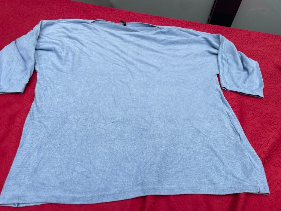 Maglioni & Felpe: Damen Pullover hellblau XL (Ärmel 3/4 lang) – Usato da Bergdietikon venduto da antovale